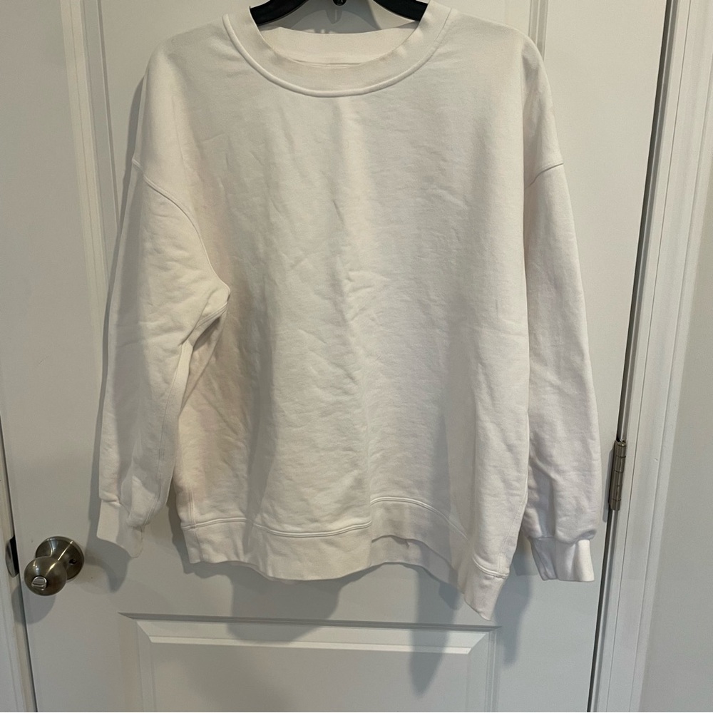 Lululemon white classic crewneck sweatshirt Women 12 EUC